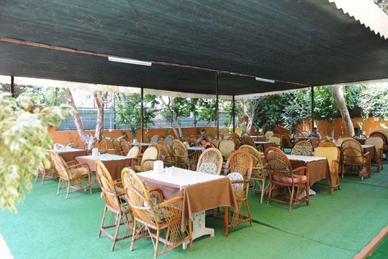 Holiday World Hotel Αλάνια Εξωτερικό φωτογραφία